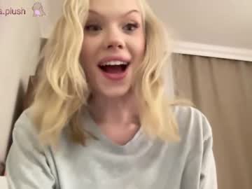 webcam girl sonyaplush image #4464441
