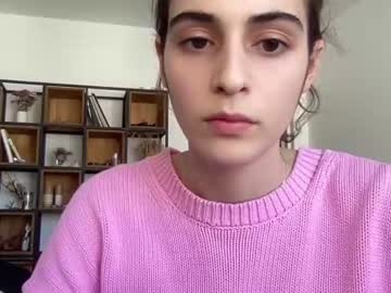 webcam girl wonderland_stia image #5477702