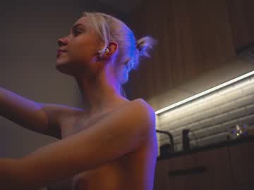 webcam girl luna_ai image #483371