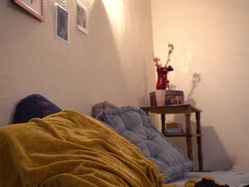 webcam girl sistinehashands image #3044995