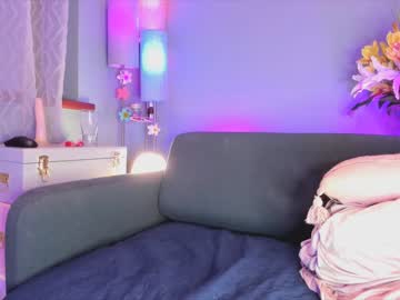 webcam girl littlee33 image #6795095