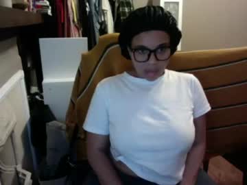 webcam girl yveonyx image #3092425