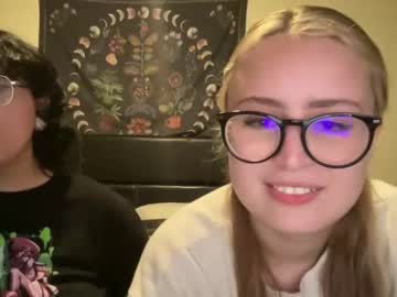 webcam girl sarahmartin420 image #4723376