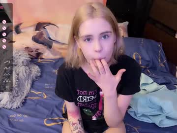 webcam girl nyakawaii69 image #5672737