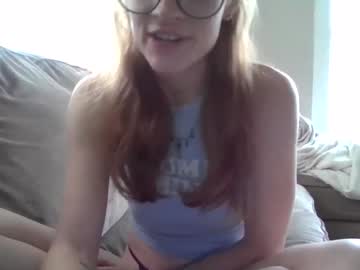 webcam girl lil_red_strawberry image #6934412