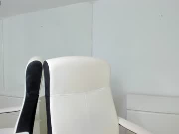 webcam girl ingridblondy94 image #2239241