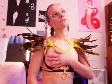webcam girl emmasky69 image #5746364