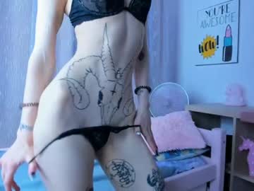 webcam girl erika__lodge image #2241946