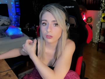 webcam girl kimilee22 image #4890708