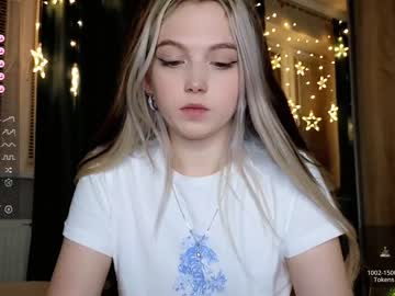 webcam girl small_blondee image #5948131