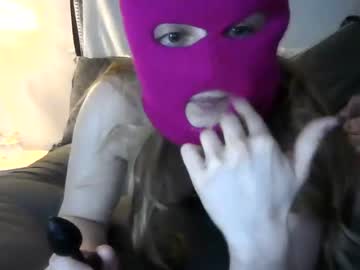 webcam girl cashmereskimask image #3581230