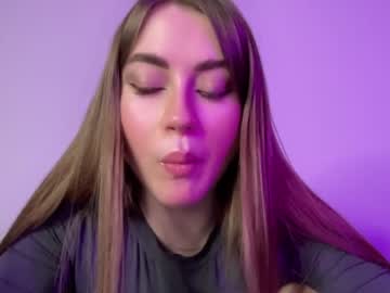 webcam girl strawberryjamx image #3598401