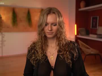 webcam girl chillwithkira image #3176588