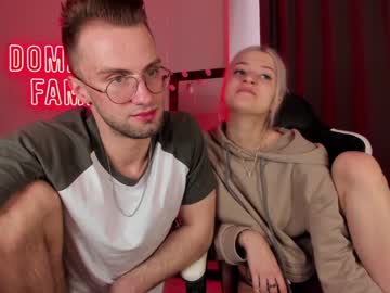 webcam couple dominant_family image #1629064