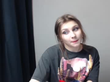 webcam girl relax_nina image #841319