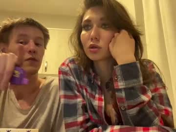 webcam couple tooclose_toofar image #3453554