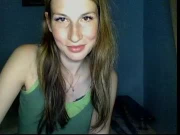 webcam girl evelyn_21_m image #4535050