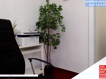 webcam girl wh4thefuck image #1148370