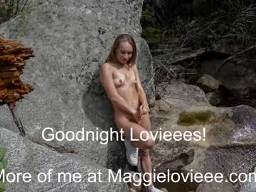 webcam girl maggielovieee image #5850788