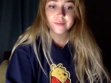 webcam girl winterbunny69 image #6876910