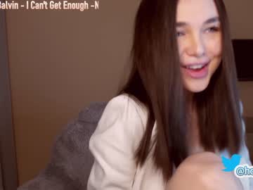 webcam girl hollyextra image #1681740