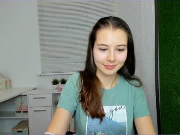 webcam girl carolineprise image #724958