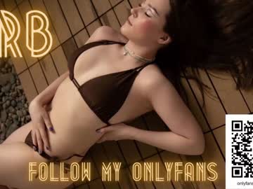 webcam girl effy_lee1 image #2346588