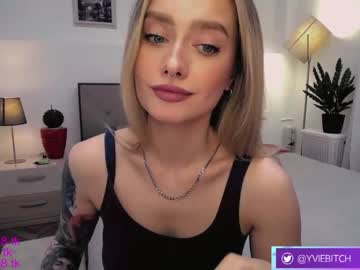 webcam girl _yvie_ image #4282399