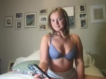 webcam girl sillyyyolivia331 image #6294174