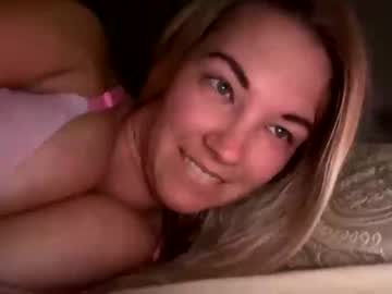 webcam girl mariah95 image #2524424