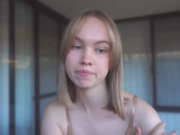 webcam girl bibi_it_is image #6174833