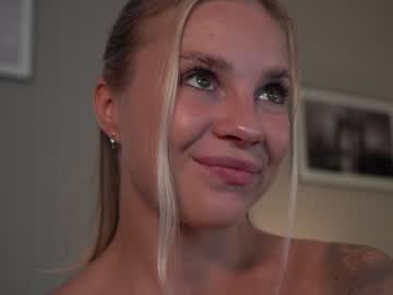 webcam girl cute__foxy image #4230074