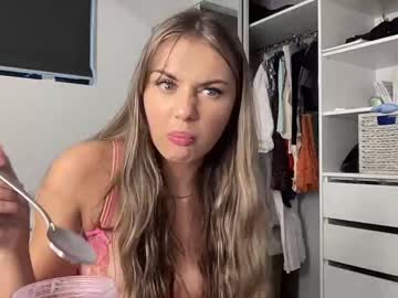 webcam girl cassies1 image #6894739