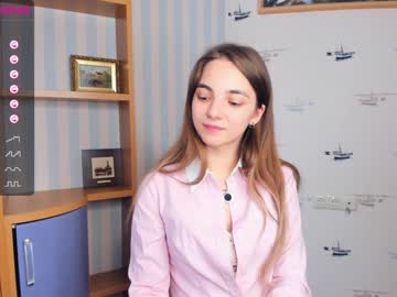 webcam girl shy_media image #4360369