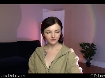 webcam girl lucydelovely image #2502414