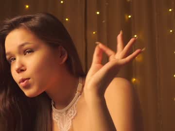 webcam girl helenmoors image #4213247