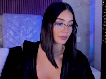 webcam girl candyred88 image #4430254