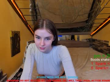 webcam girl sara__coy image #460375