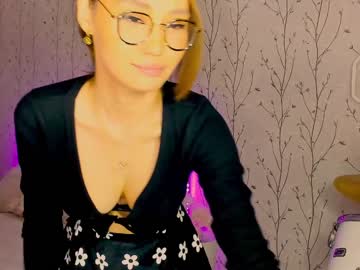 webcam girl killer_face image #1084476