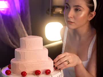 webcam girl littlee33 image #4869831