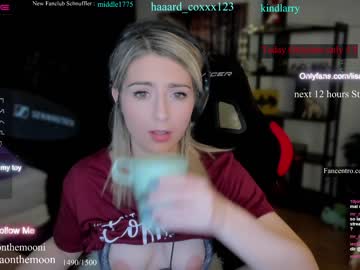 webcam girl kimilee22 image #4383095