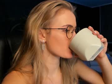 webcam girl linellali image #2900413