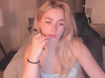 webcam girl adorieyes image #791596