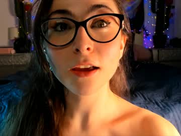 webcam girl littlee33 image #211480
