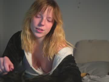 webcam girl crimsonxrapture image #922478