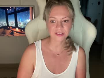 webcam girl kiradivine image #2486400