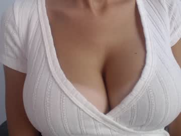 webcam girl eat_mee_out image #2514580