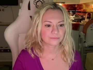 webcam girl kiradivine image #3848902