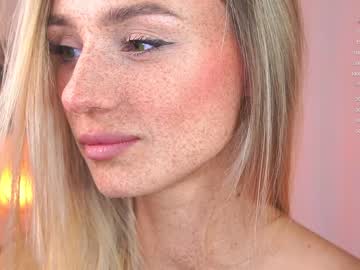 webcam girl artease image #5959207