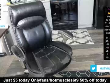 webcam man hotmuscles6t9 image #6707669